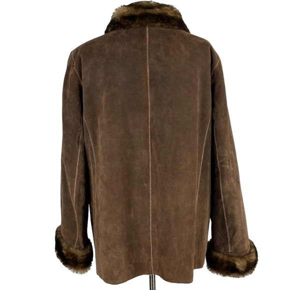 NEW YORK & CO PENNY LANE STYLE BROWN SUEDE LEATHER BUTTON DOWN FAUX FUR JACKET - Picture 6 of 14